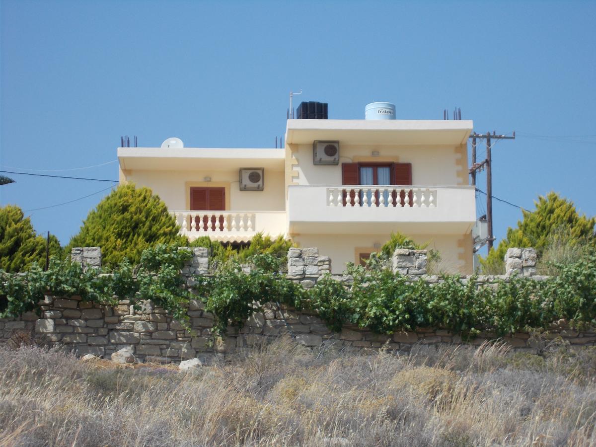Knossos Apartments 칼라마키 외부 사진