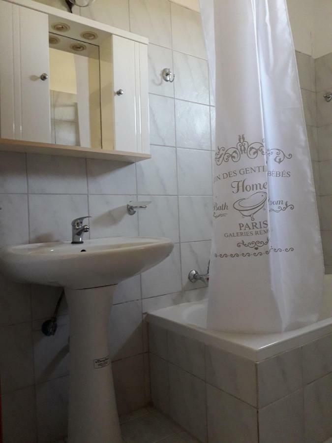 Knossos Apartments 칼라마키 외부 사진