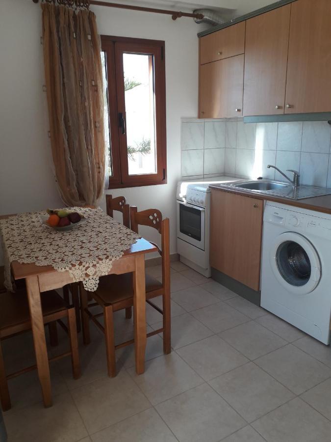 Knossos Apartments 칼라마키 외부 사진