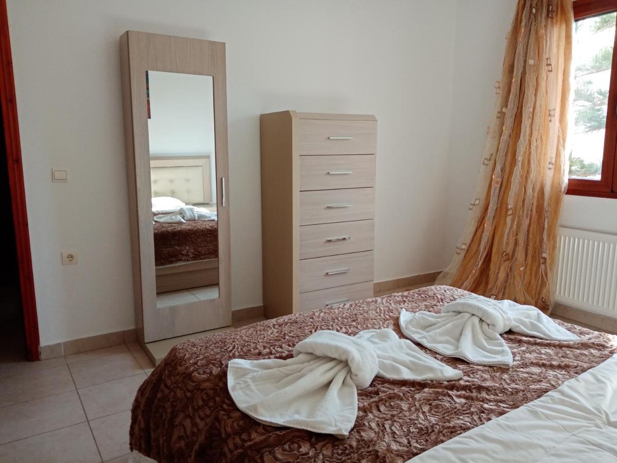 Knossos Apartments 칼라마키 외부 사진