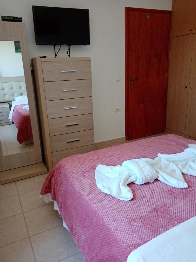 Knossos Apartments 칼라마키 외부 사진